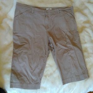 Khaki Capris/Bermuda Shorts